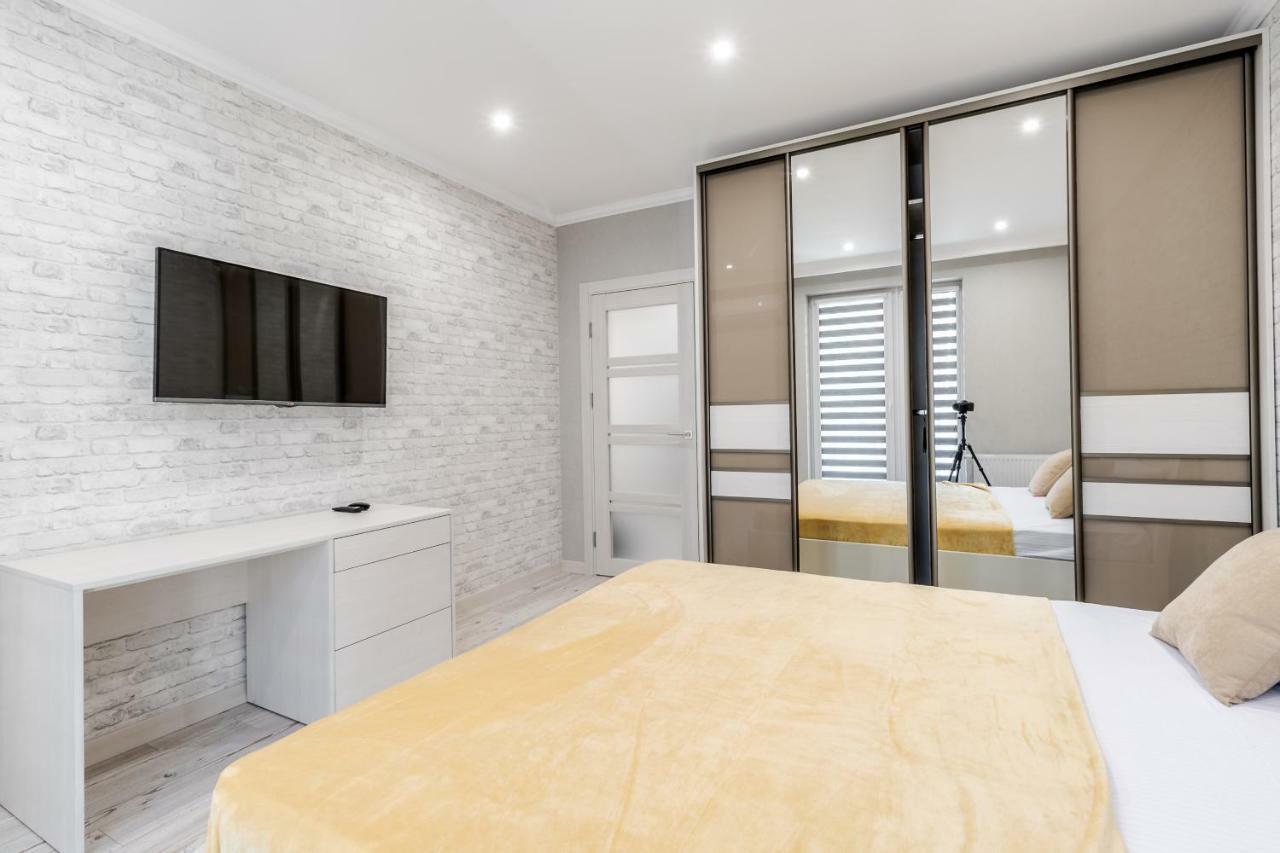 לבוב Inshiapartments On Hazova Str 3 מראה חיצוני תמונה